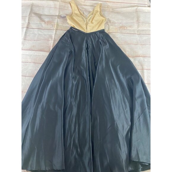 NWT Maniju Women's Black Sequin Formal Gown - Medium - Picture 12 of 15